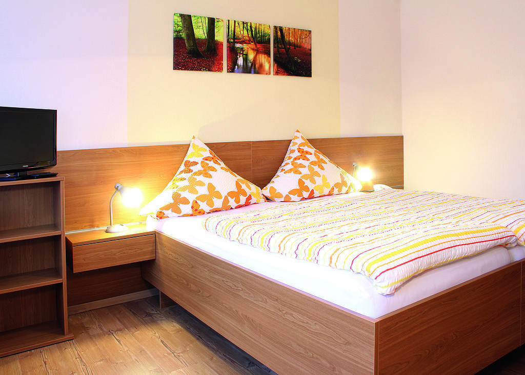 Saaletal Pension&Ferienwohnungen Bad Bocklet Zimmer foto