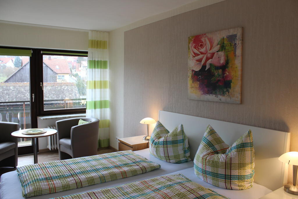 Saaletal Pension&Ferienwohnungen Bad Bocklet Zimmer foto