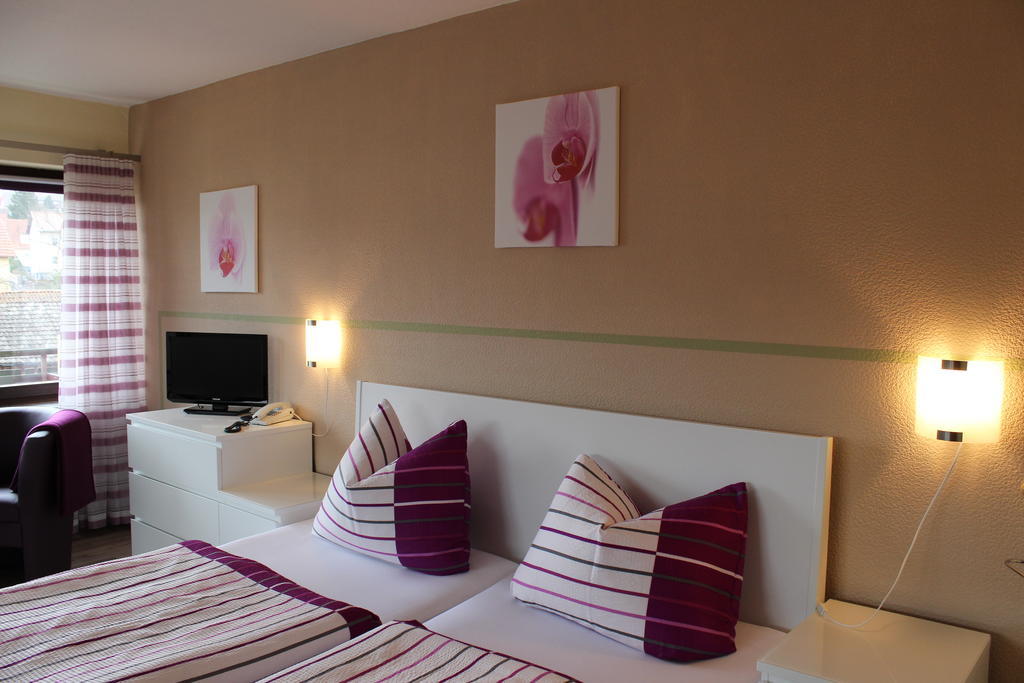 Saaletal Pension&Ferienwohnungen Bad Bocklet Zimmer foto